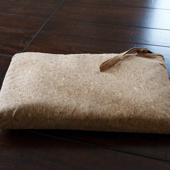 Cork laptop pouch - Picture 2 of 3